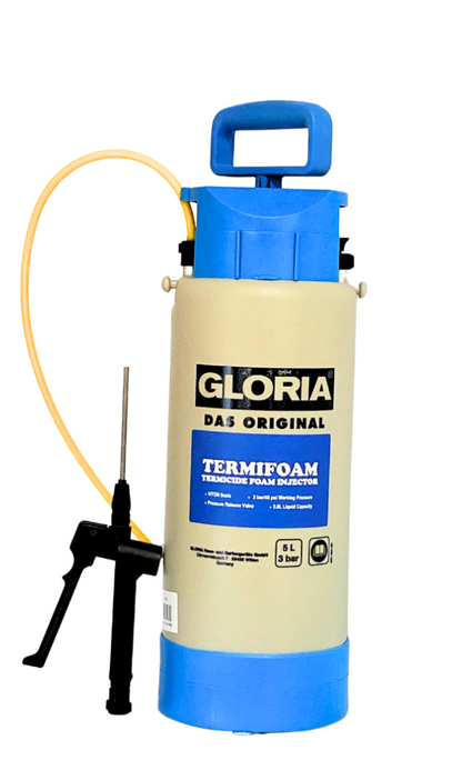 Termifoam 5.0L foam injector by NORA PRO, shown on an earlier Gloria model